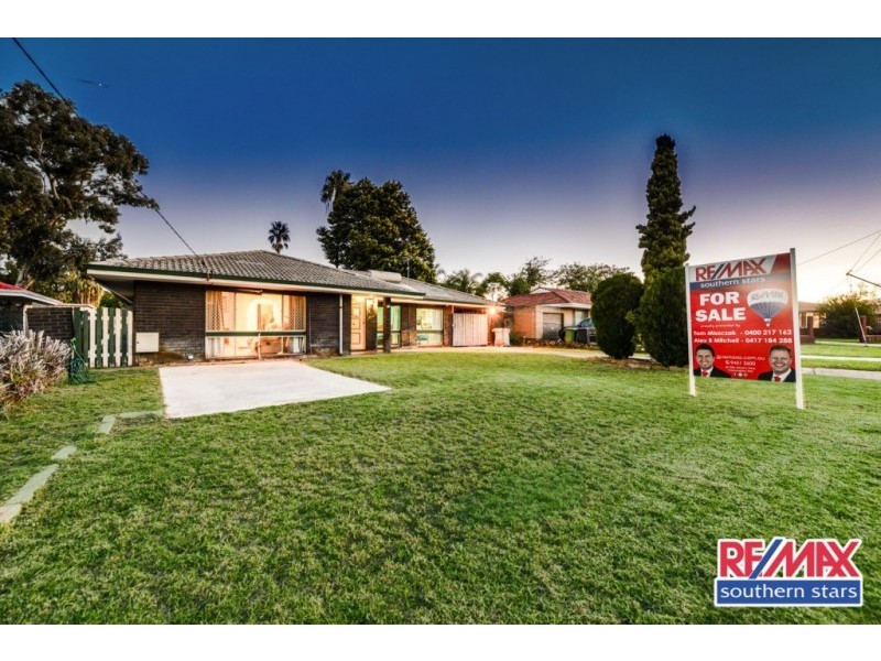 11 Lunar Way, Beckenham WA 6107