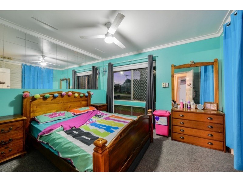 11 Lunar Way, Beckenham WA 6107