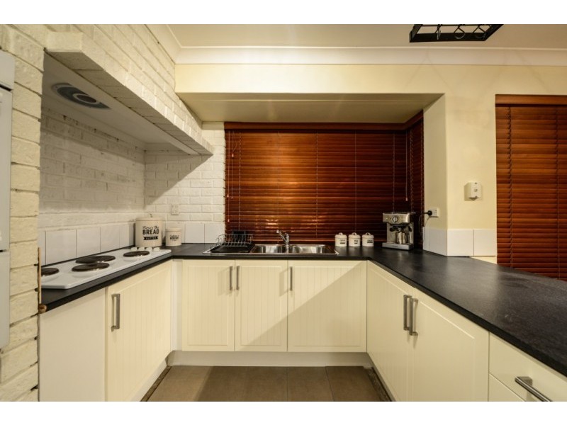 10 Gleed Court, Gosnells WA 6110