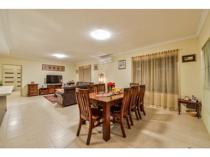 4 Bottrell Way, Canning Vale WA 6155