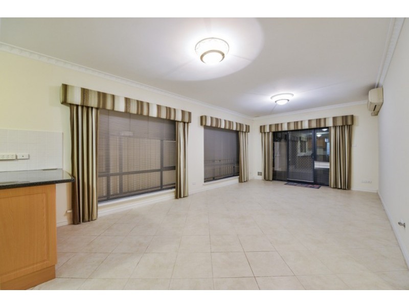 13b Corona Crescent, Cannington WA 6107