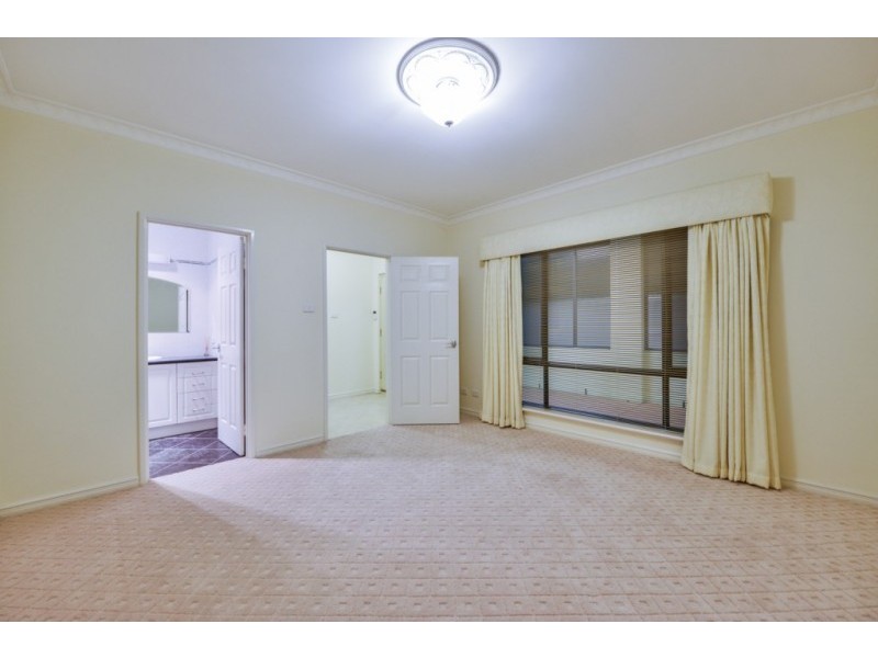 13b Corona Crescent, Cannington WA 6107
