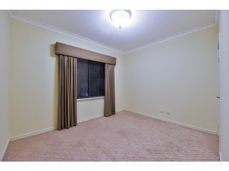 13b Corona Crescent, Cannington WA 6107