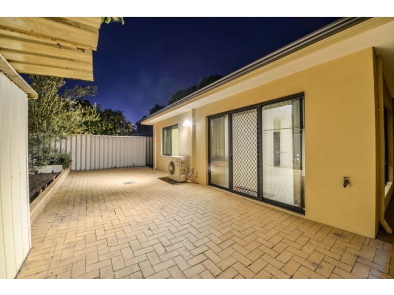 13b Corona Crescent, Cannington WA 6107