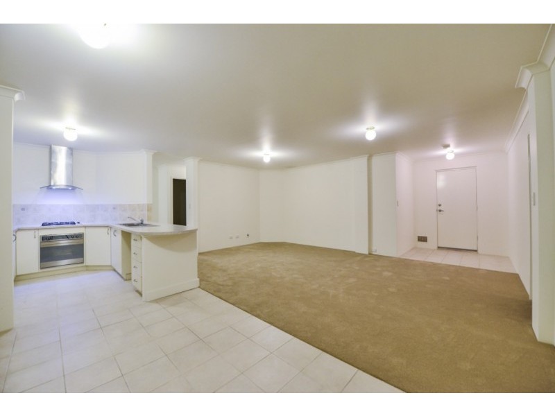 3/128 Wharf Street, Cannington WA 6107