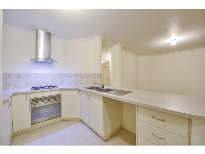 3/128 Wharf Street, Cannington WA 6107