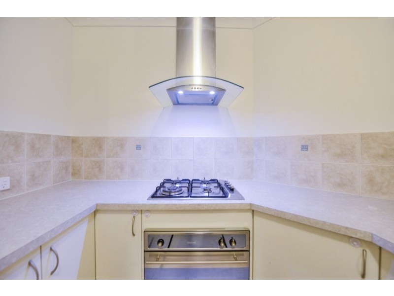 3/128 Wharf Street, Cannington WA 6107