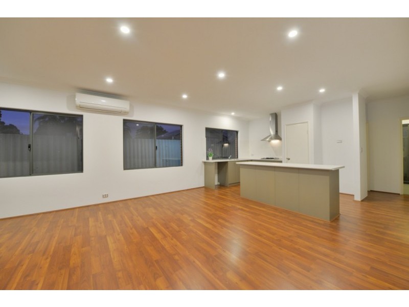 15a Kelly Street, Cloverdale WA 6105