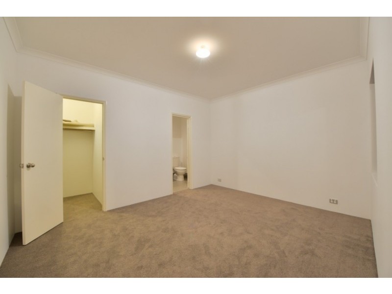 15a Kelly Street, Cloverdale WA 6105