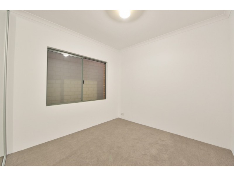 15a Kelly Street, Cloverdale WA 6105