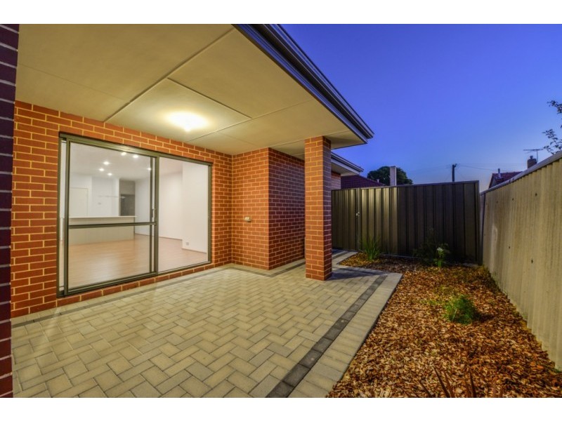 15a Kelly Street, Cloverdale WA 6105