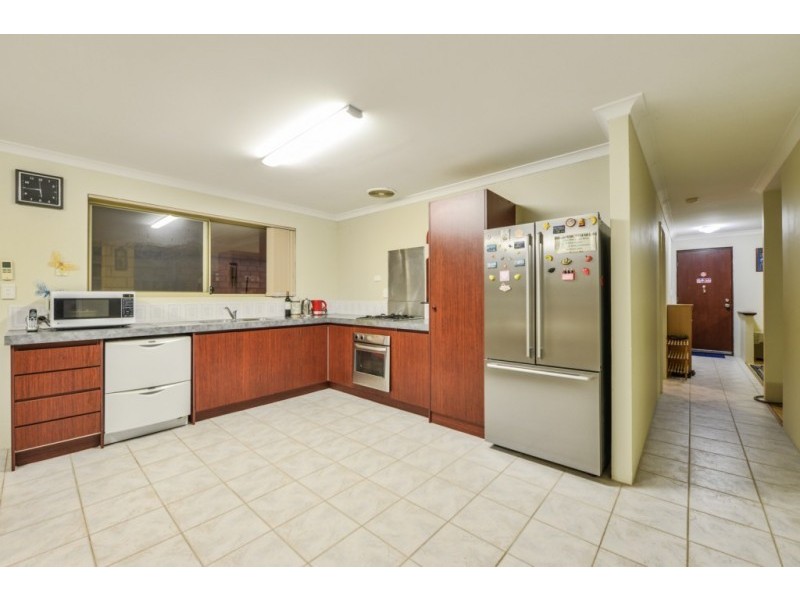 38 Ruby Avenue, Langford WA 6147