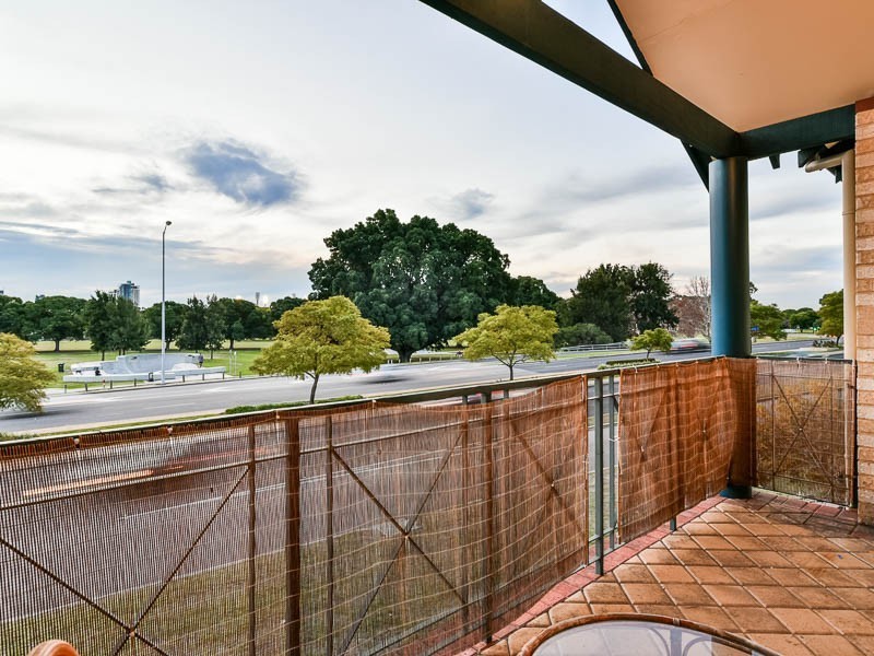 221/7 Heirisson Way, Victoria Park WA 6100
