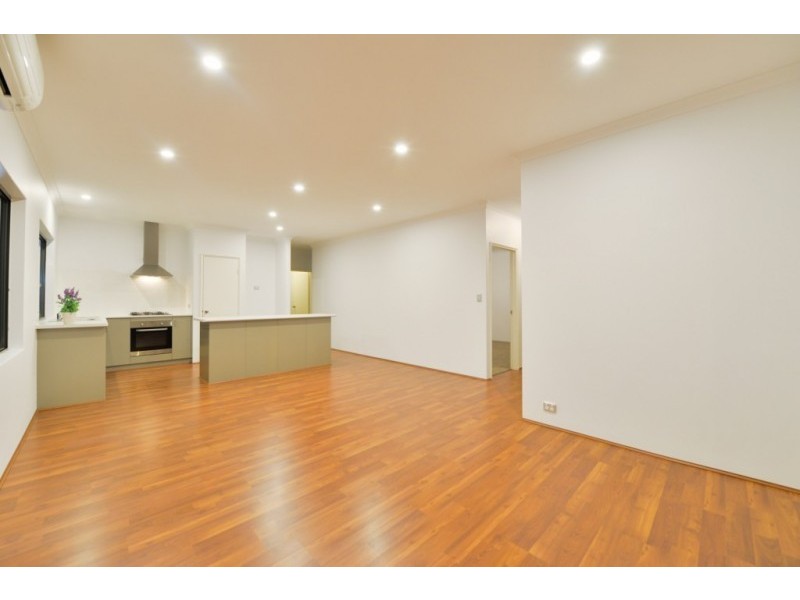 15a Kelly Street, Cloverdale WA 6105