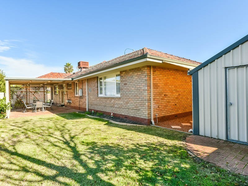 2A Paltridge Avenue, Carlisle WA 6101