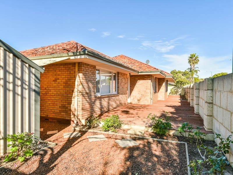 2A Paltridge Avenue, Carlisle WA 6101