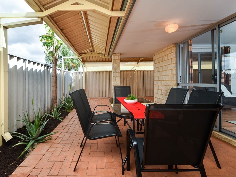 6 Dotterel Way, East Cannington WA 6107