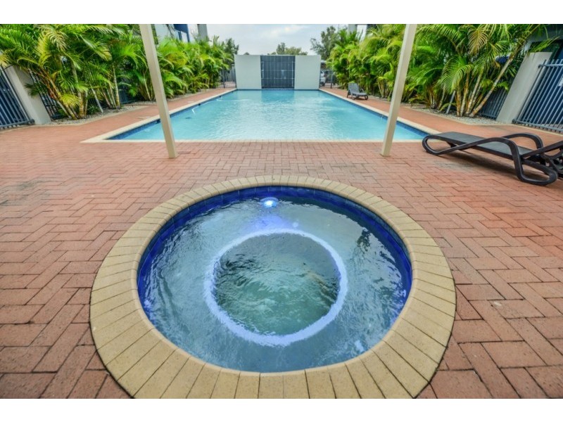 2/11 Tanunda Drive, Rivervale WA 6103