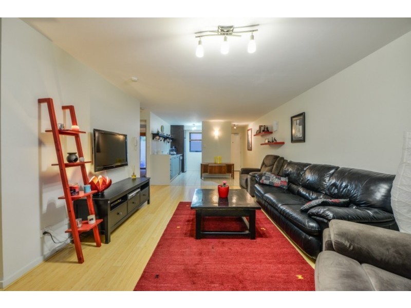 2/11 Tanunda Drive, Rivervale WA 6103