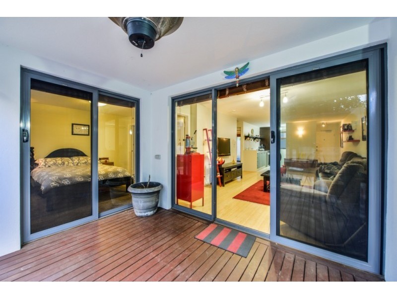 2/11 Tanunda Drive, Rivervale WA 6103