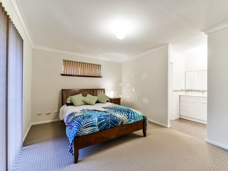141 Salisbury Road, Swan View WA 6056