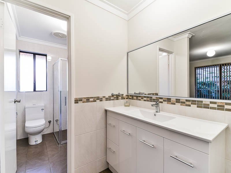 141 Salisbury Road, Swan View WA 6056