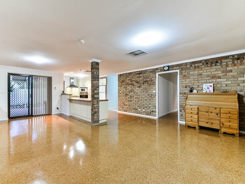 141 Salisbury Road, Swan View WA 6056