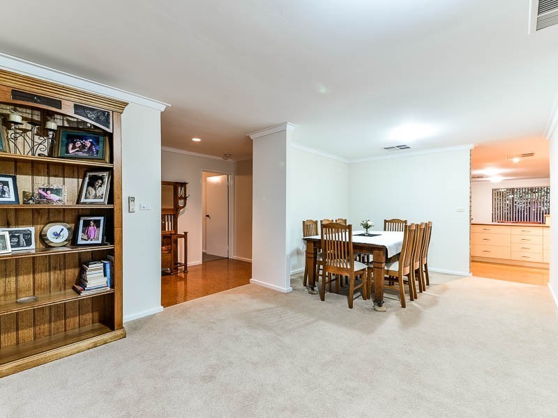 141 Salisbury Road, Swan View WA 6056