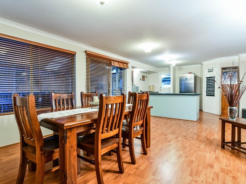 3 Middleham Boulevard, Orelia WA 6167