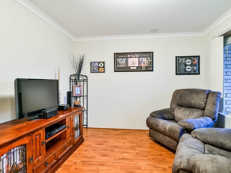 3 Middleham Boulevard, Orelia WA 6167