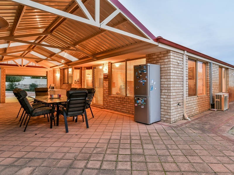 3 Middleham Boulevard, Orelia WA 6167