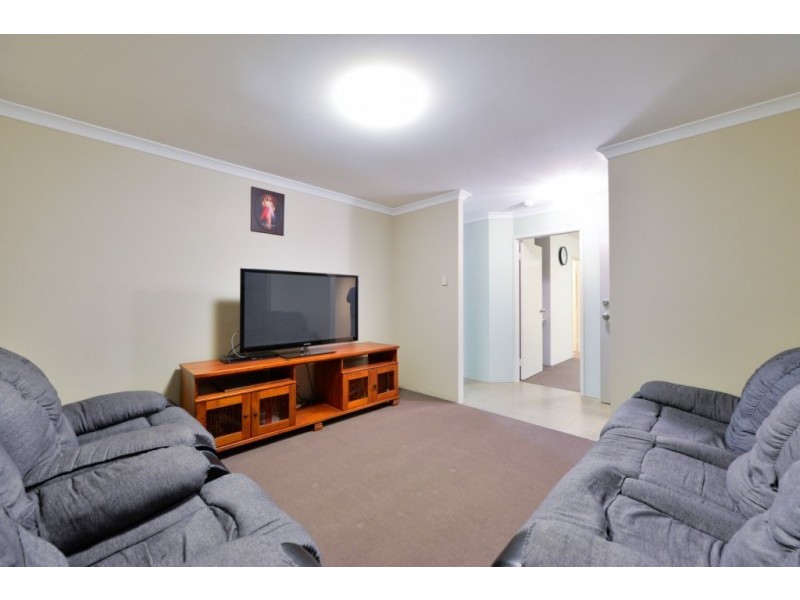 7 Calneggia Drive, Byford WA 6122