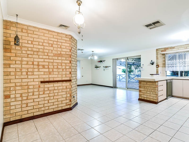 10 Redshank Close, East Cannington WA 6107