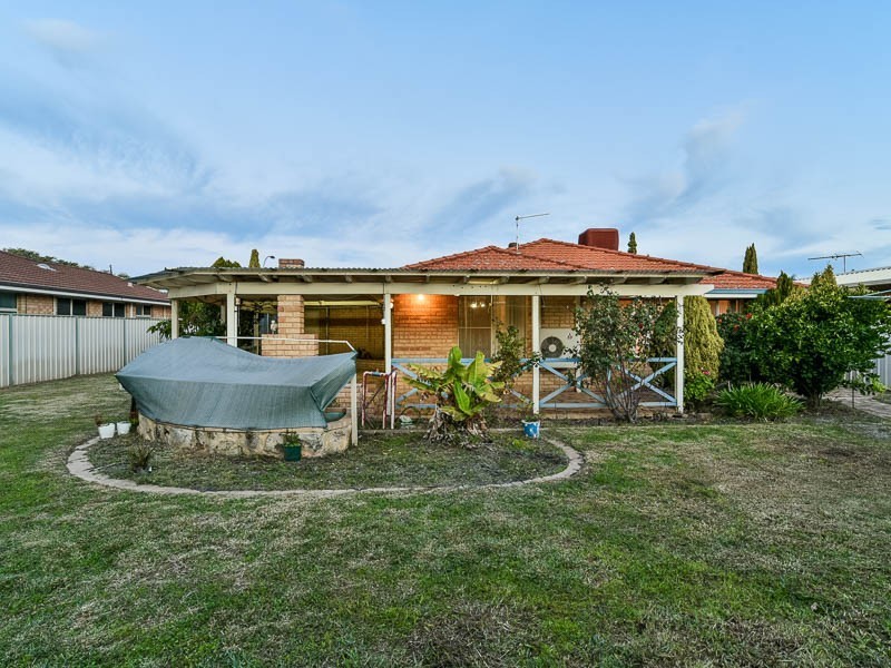 10 Redshank Close, East Cannington WA 6107