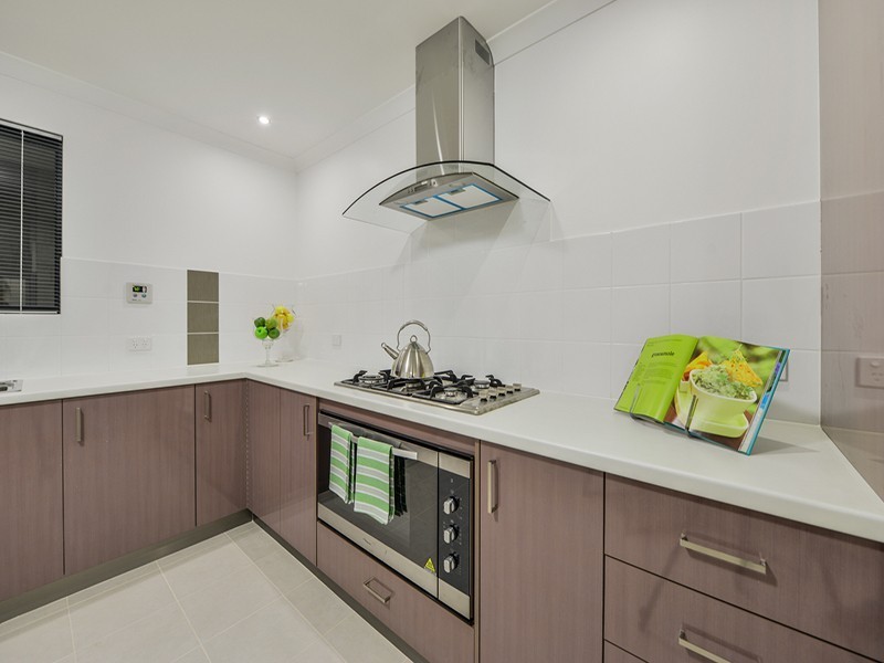 7a Barnsley Street, Queens Park WA 6107