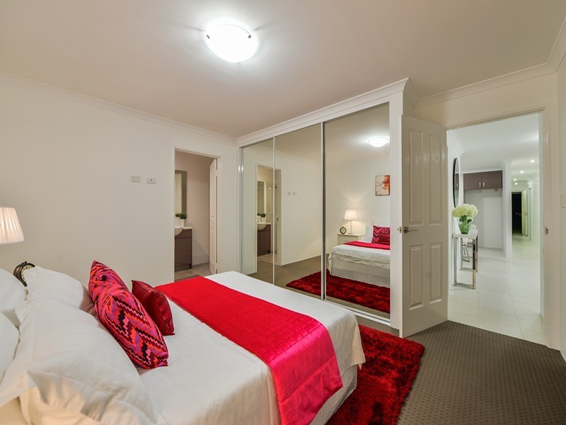 7a Barnsley Street, Queens Park WA 6107