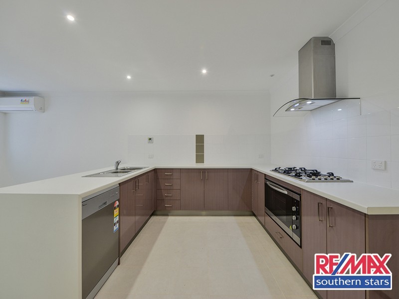 7b Barnsley Street, Queens Park WA 6107
