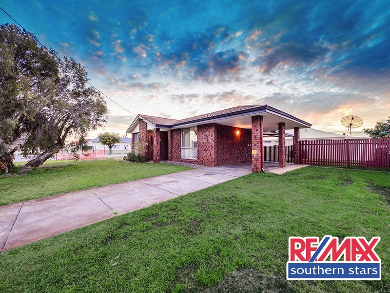 16 Stockman Way, Cannington WA 6107