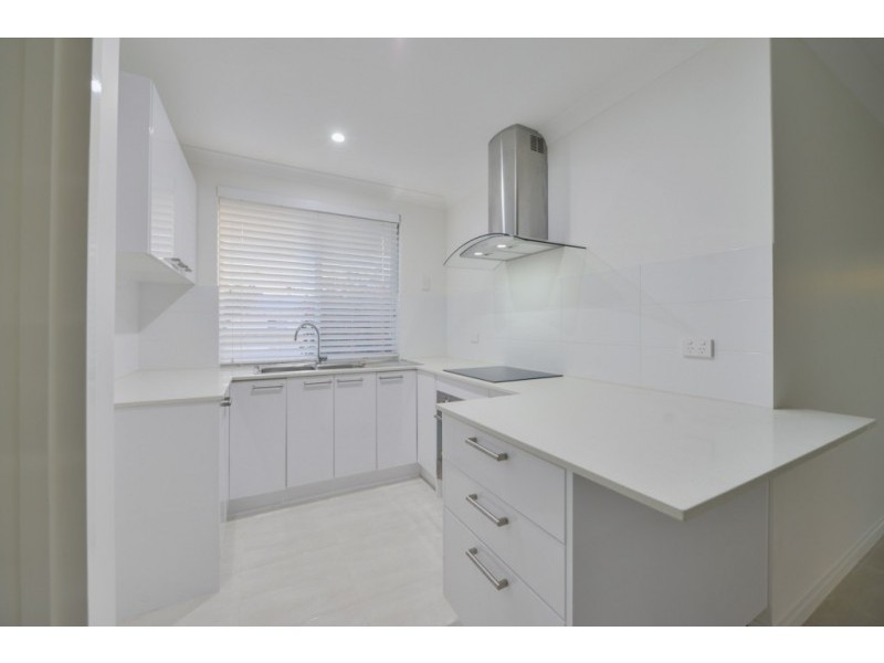 16 Stockman Way, Cannington WA 6107