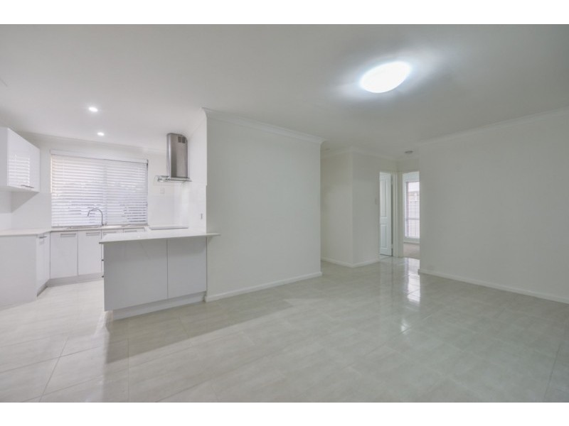 16 Stockman Way, Cannington WA 6107