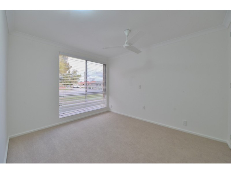 16 Stockman Way, Cannington WA 6107