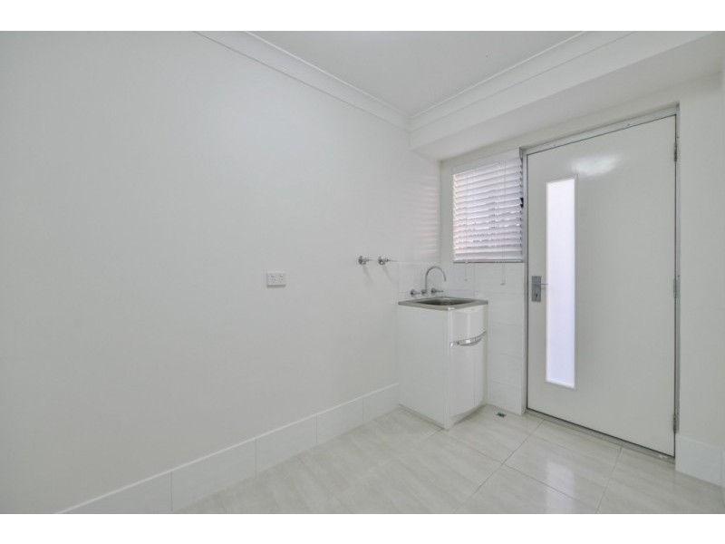 16 Stockman Way, Cannington WA 6107