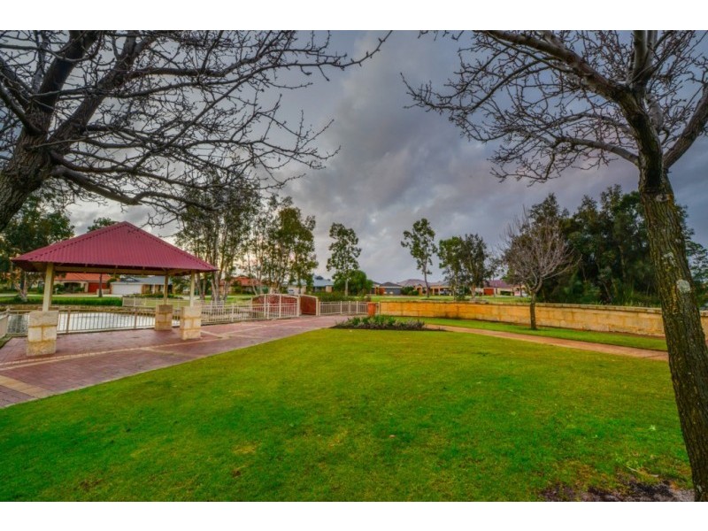 3 The Bridgeway, Canning Vale WA 6155