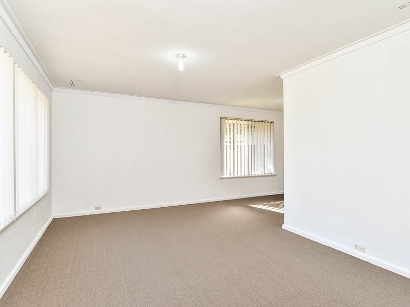 21 Kenwick Rd, Kenwick WA 6107