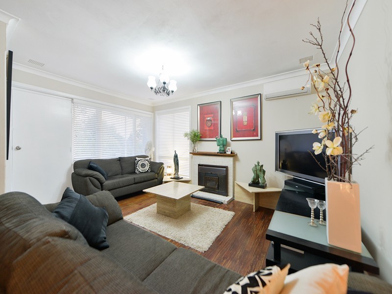 19 Parkhill Way, Wilson WA 6107