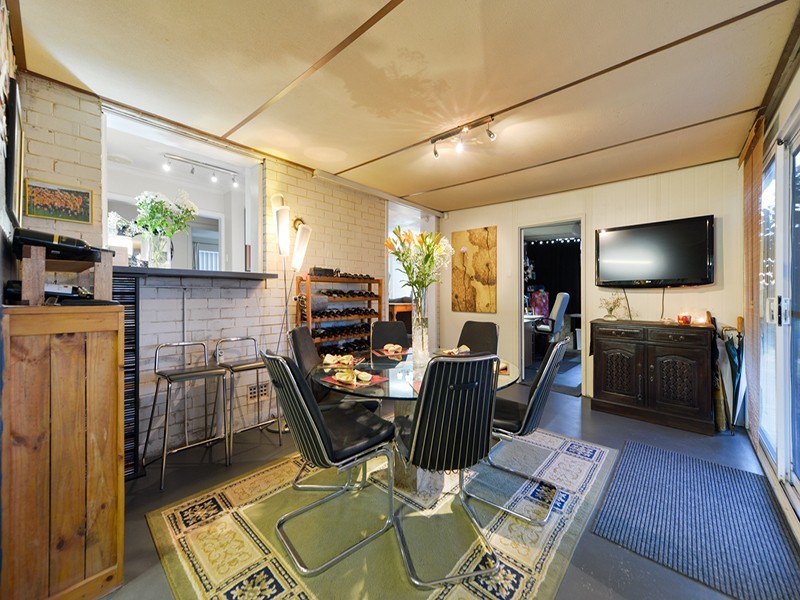 19 Parkhill Way, Wilson WA 6107