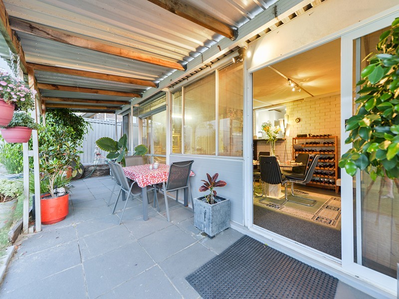 19 Parkhill Way, Wilson WA 6107