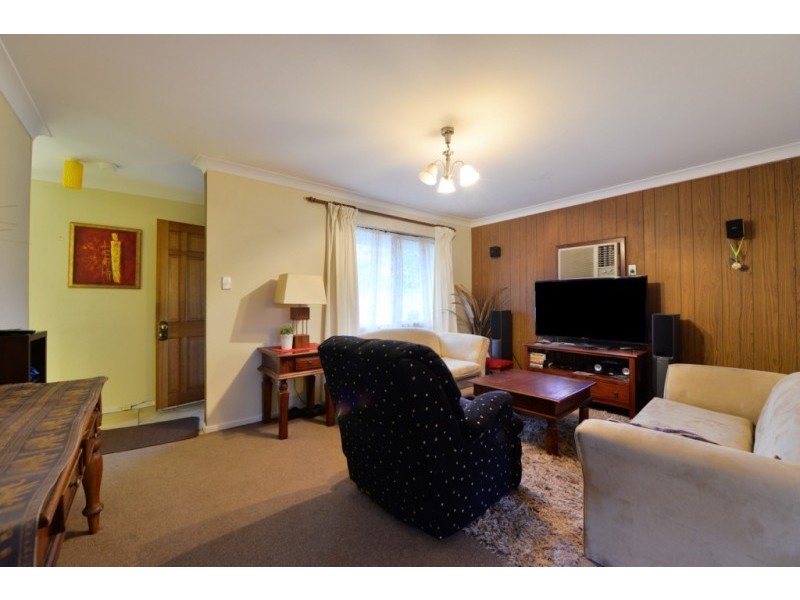 7 Saggers Crescent, Beckenham WA 6107