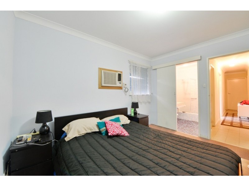 7 Saggers Crescent, Beckenham WA 6107