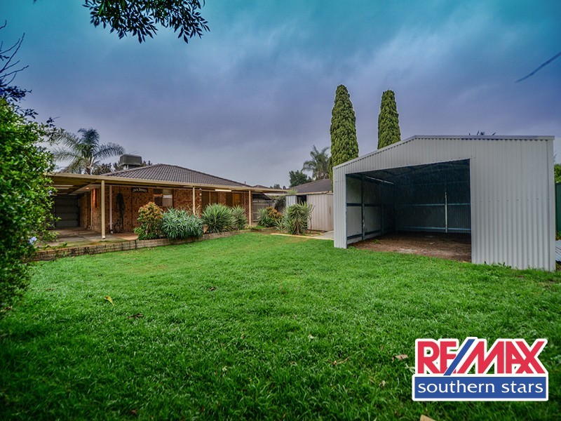 28 Eureka Place, Seville Grove WA 6112
